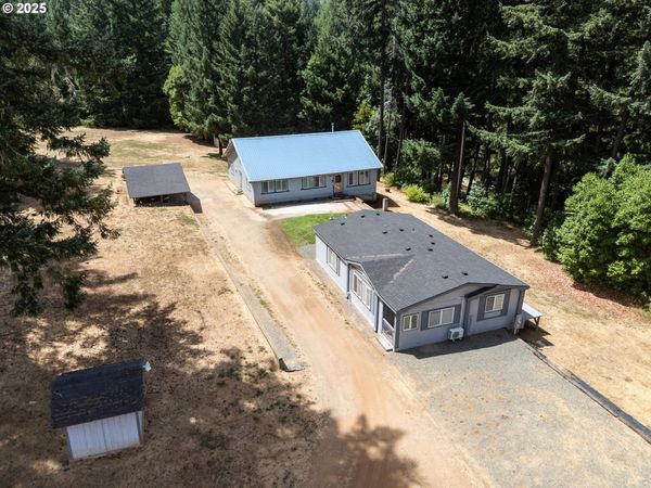 4215 MOUNT REUBEN RD, Glendale, OR 97442
