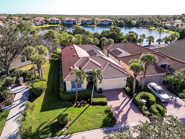 8920 Crown Colony BLVD, FORT MYERS, FL 33908