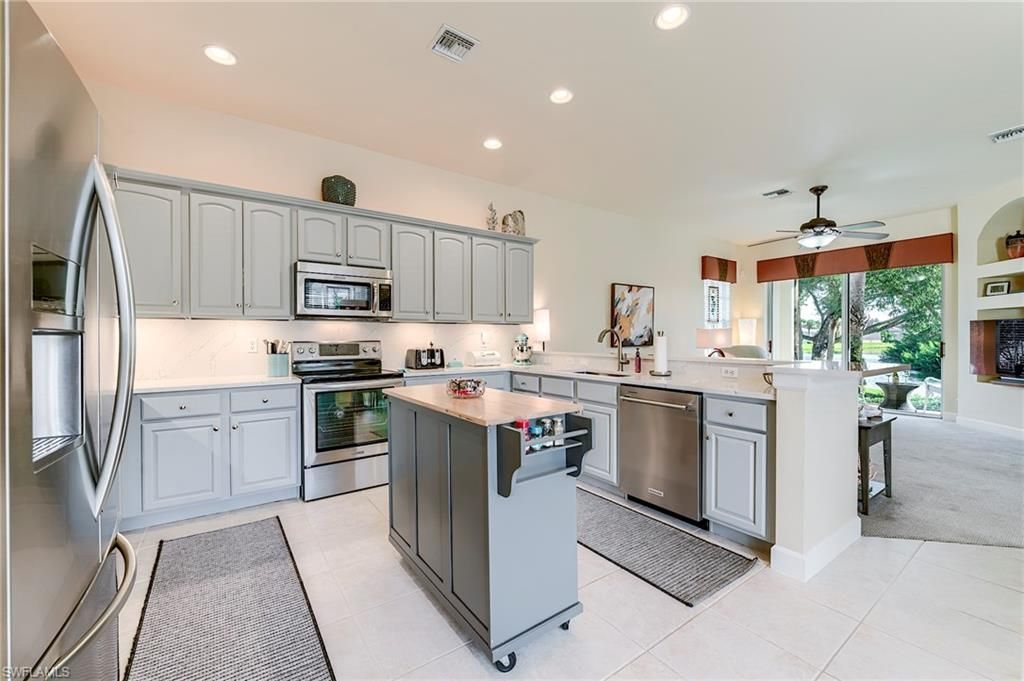 8920 Crown Colony Blvd, Fort Myers, FL 33908 Photo