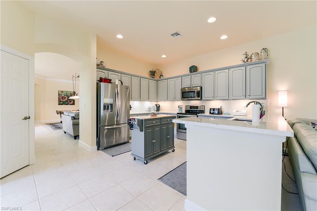 8920 Crown Colony Blvd, Fort Myers, FL 33908 Photo