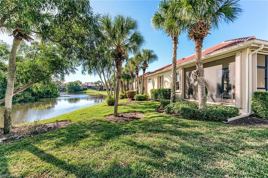 8920 Crown Colony Blvd, Fort Myers, FL 33908 Photo