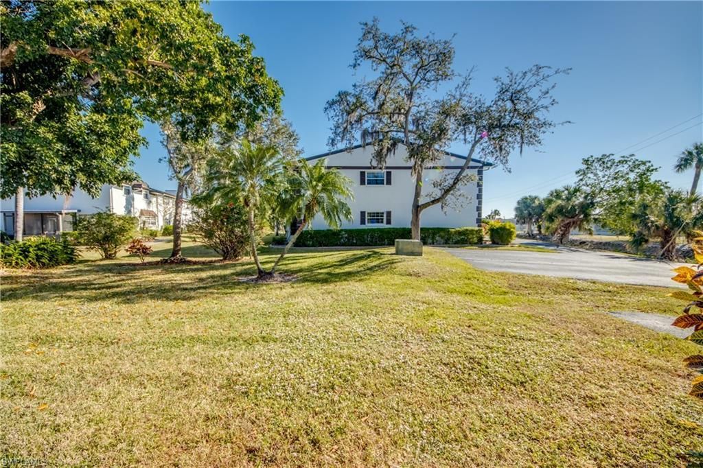 7001 New Post Dr, Unit 4, North Fort Myers, FL 33917 Photo