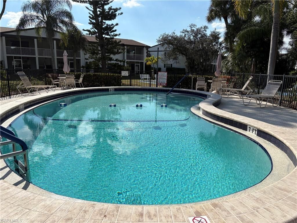 7001 New Post Dr, Unit 4, North Fort Myers, FL 33917 Photo