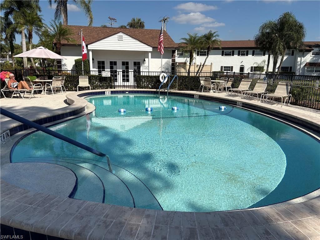 7001 New Post Dr, Unit 4, North Fort Myers, FL 33917 Photo