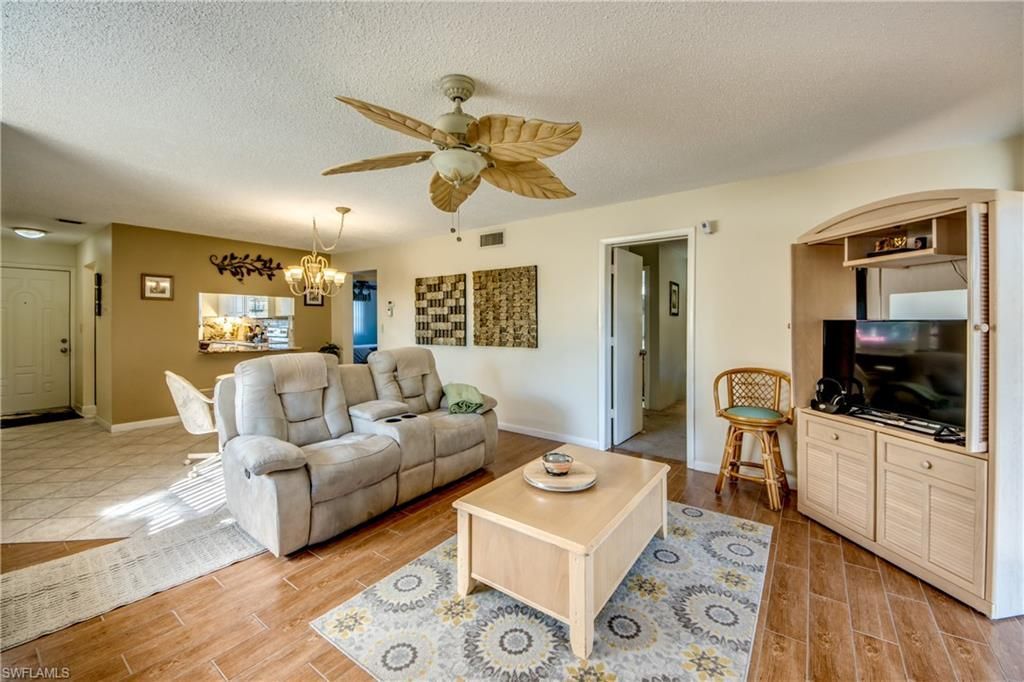 7001 New Post Dr, Unit 4, North Fort Myers, FL 33917 Photo