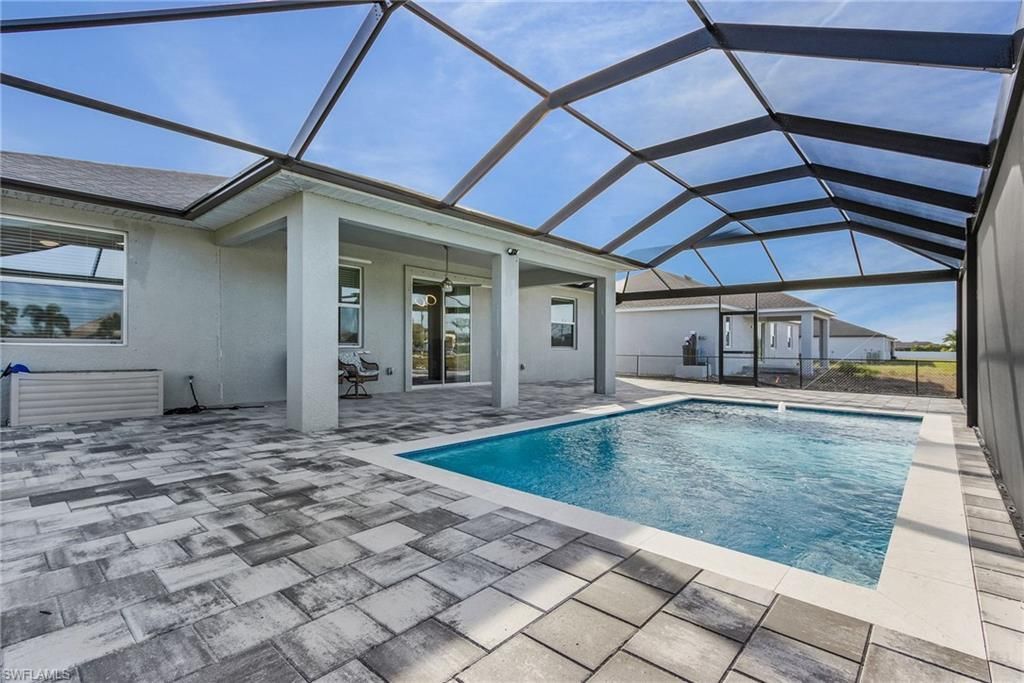 1516 NW 38th Ave, Cape Coral, FL 33993 Photo