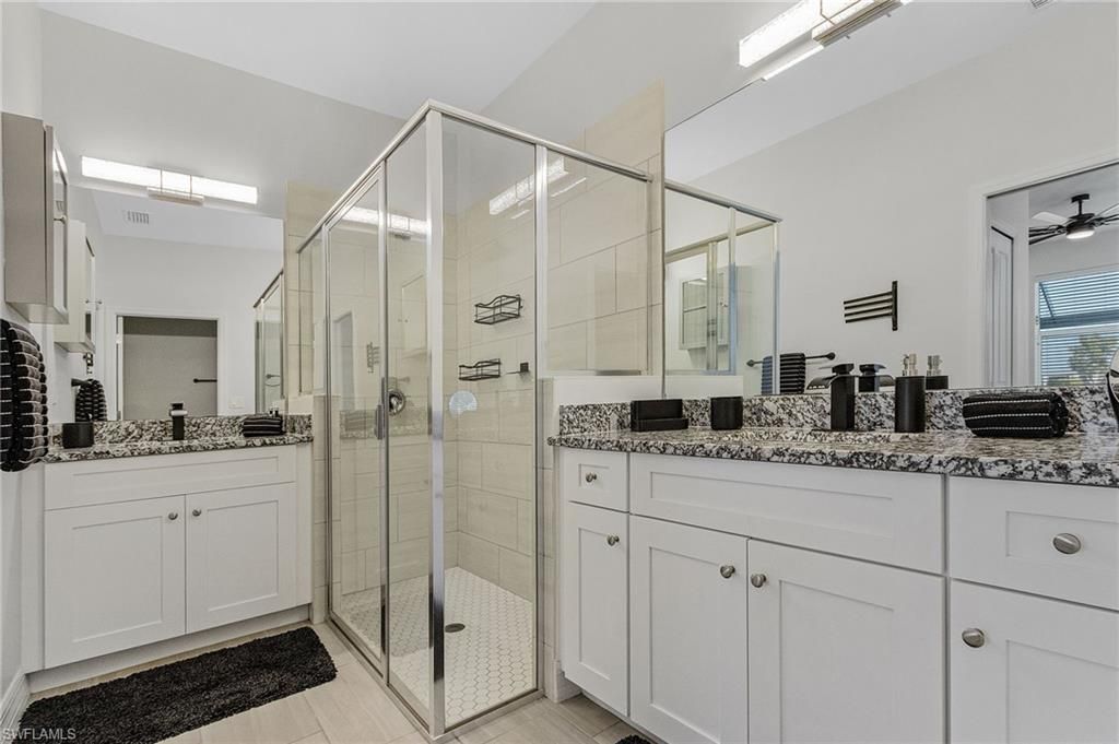 1516 NW 38th Ave, Cape Coral, FL 33993 Photo