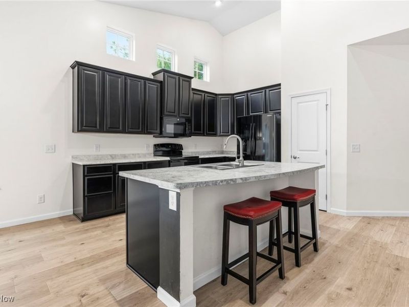 7606 Knollridge Avenue NE, Canton, OH 44721 Photo 17