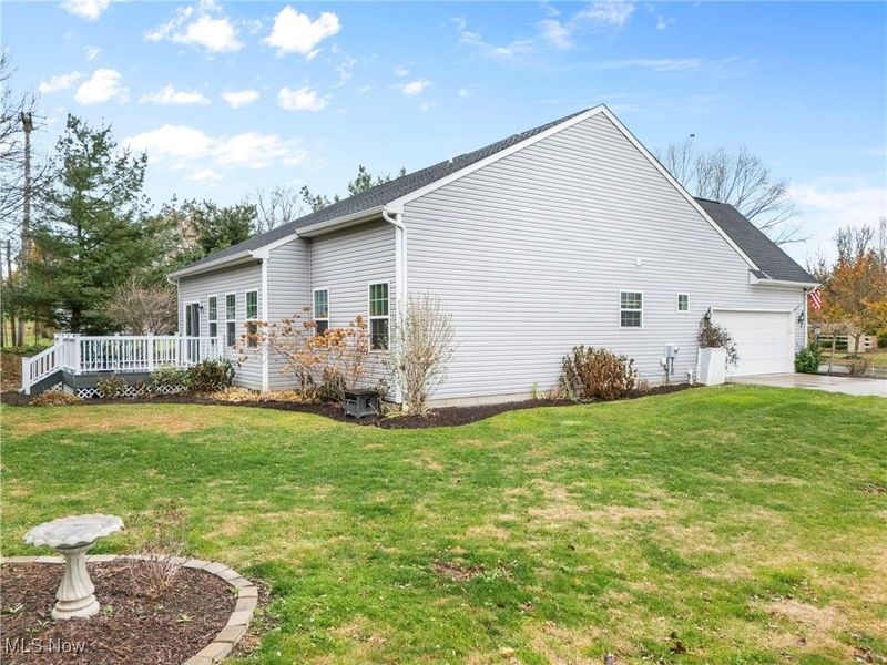 7606 Knollridge Avenue NE, Canton, OH 44721 Photo 3