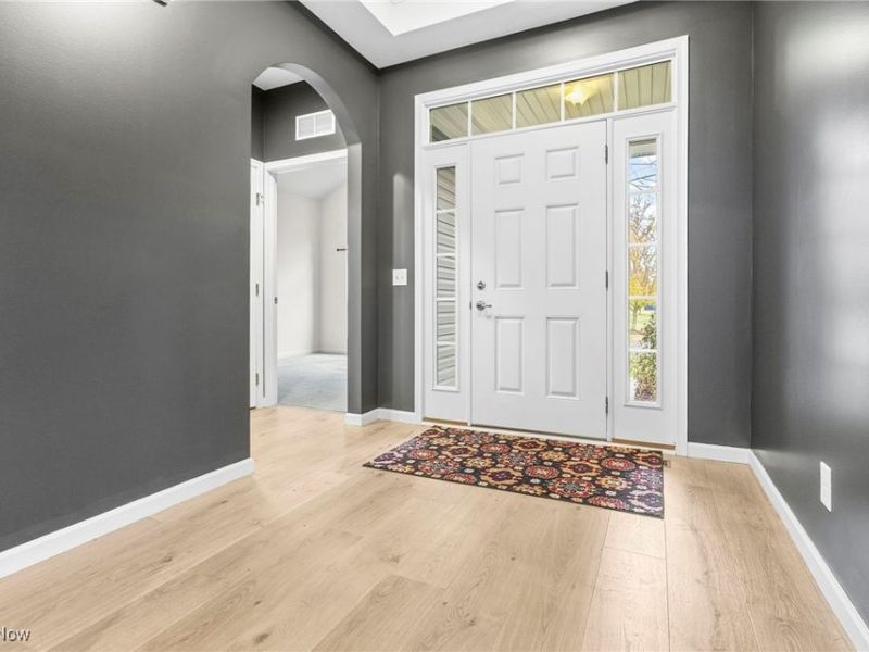 7606 Knollridge Avenue NE, Canton, OH 44721 Photo 8