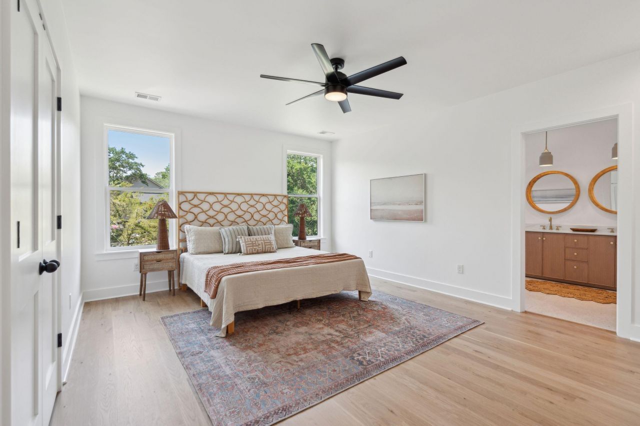 1012 E Erie Avenue Photo 20