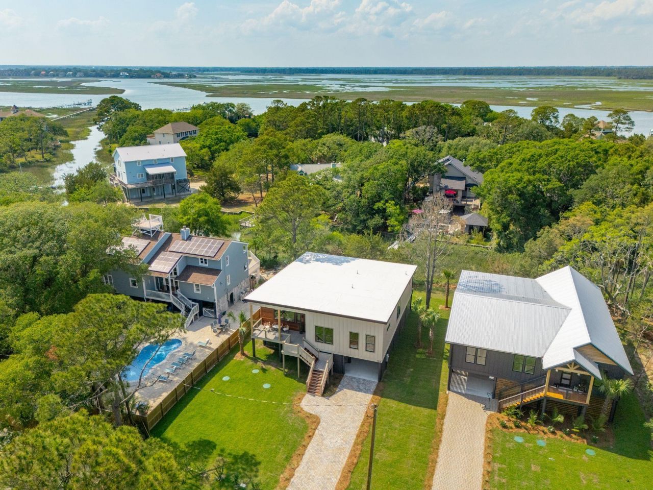 1012 E Erie Avenue Photo 28