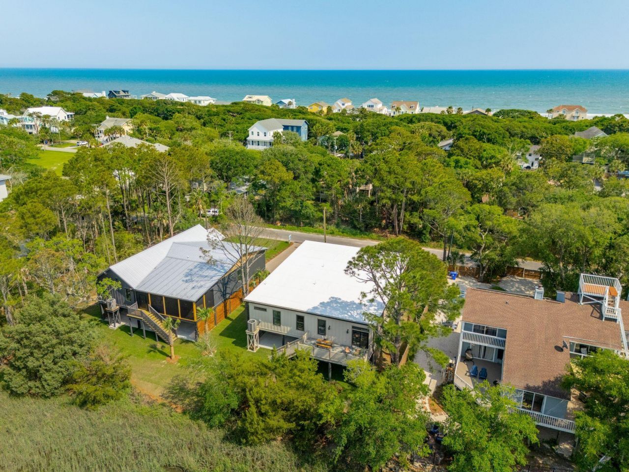 1012 E Erie Avenue Photo 29