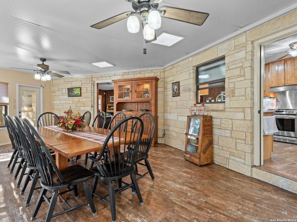 102 Zornia, Castle Hills, TX 78213