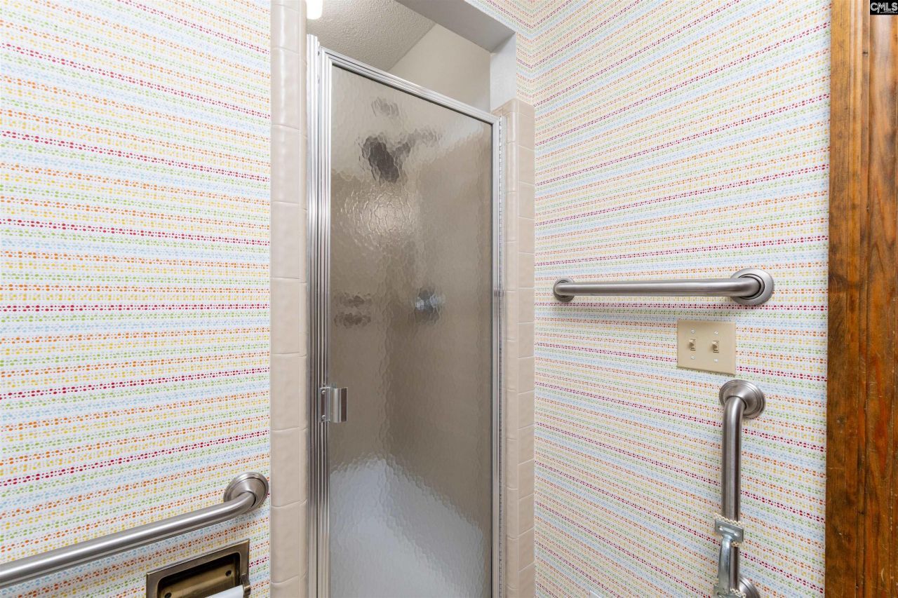 109 Kerryton Road Photo 31