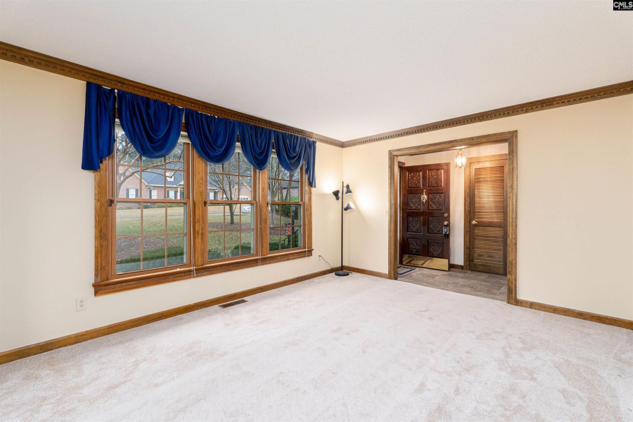 109 Kerryton Road Photo 9