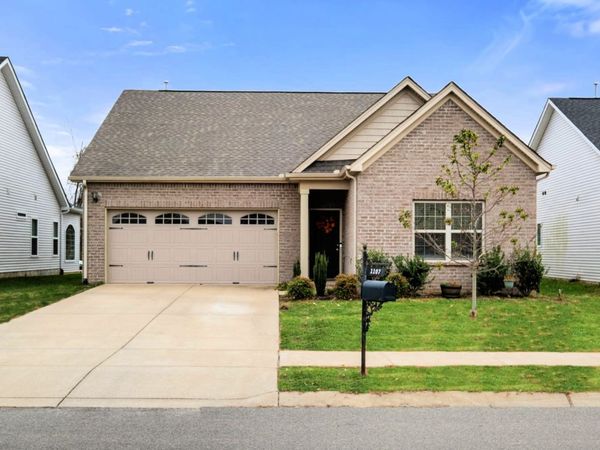 1107 Westgate Dr, Gallatin, TN 37066