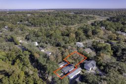 1977 Central Park Road photo 4