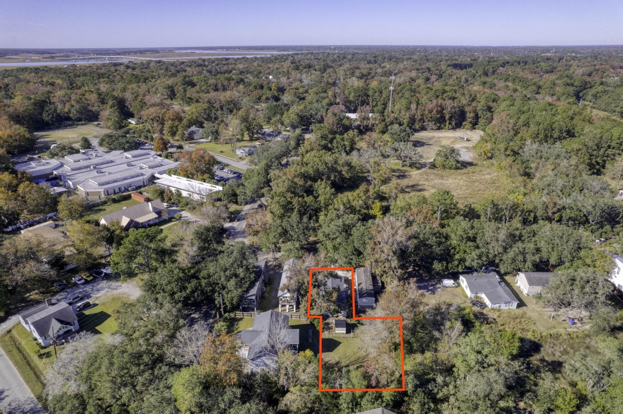 1977 Central Park Road Photo 5