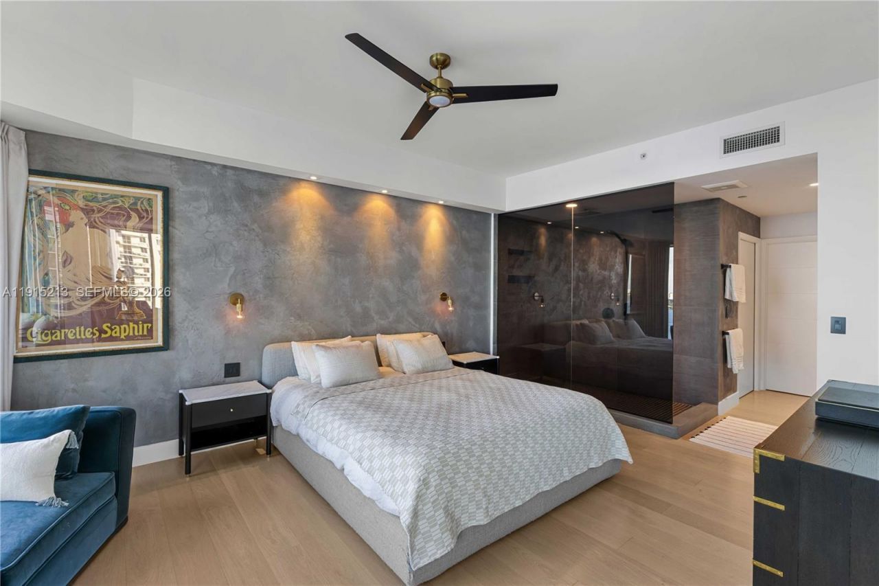 2020 N Bayshore Dr, Unit 2401, Miami, FL 33137 Photo