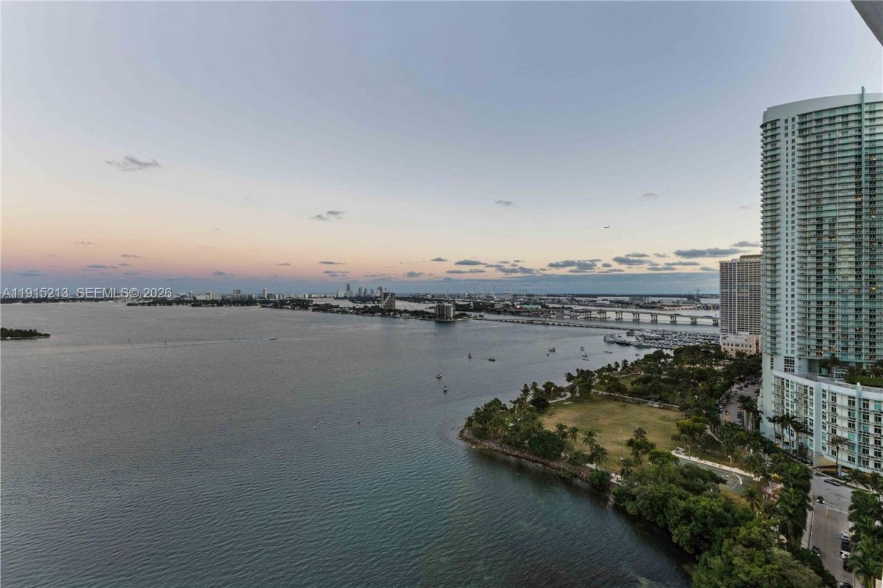 2020 N Bayshore Dr, Unit 2401, Miami, FL 33137 Photo