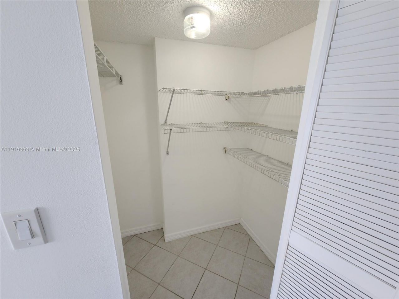 540 Brickell Key Dr, Unit 1603, Miami, FL 33131 Photo