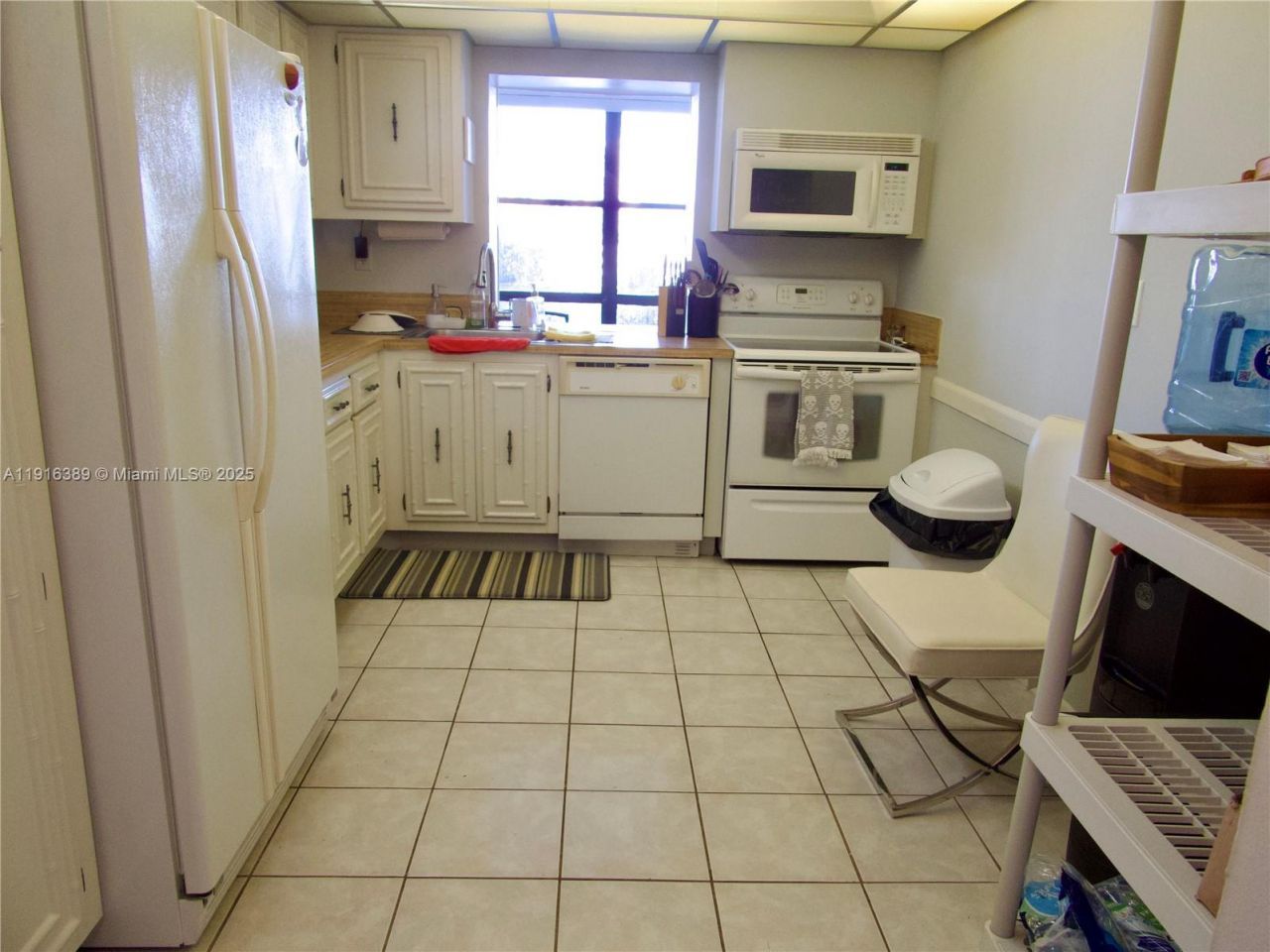 800 Parkview Dr, Unit 402, Hallandale Beach, FL 33009 Photo