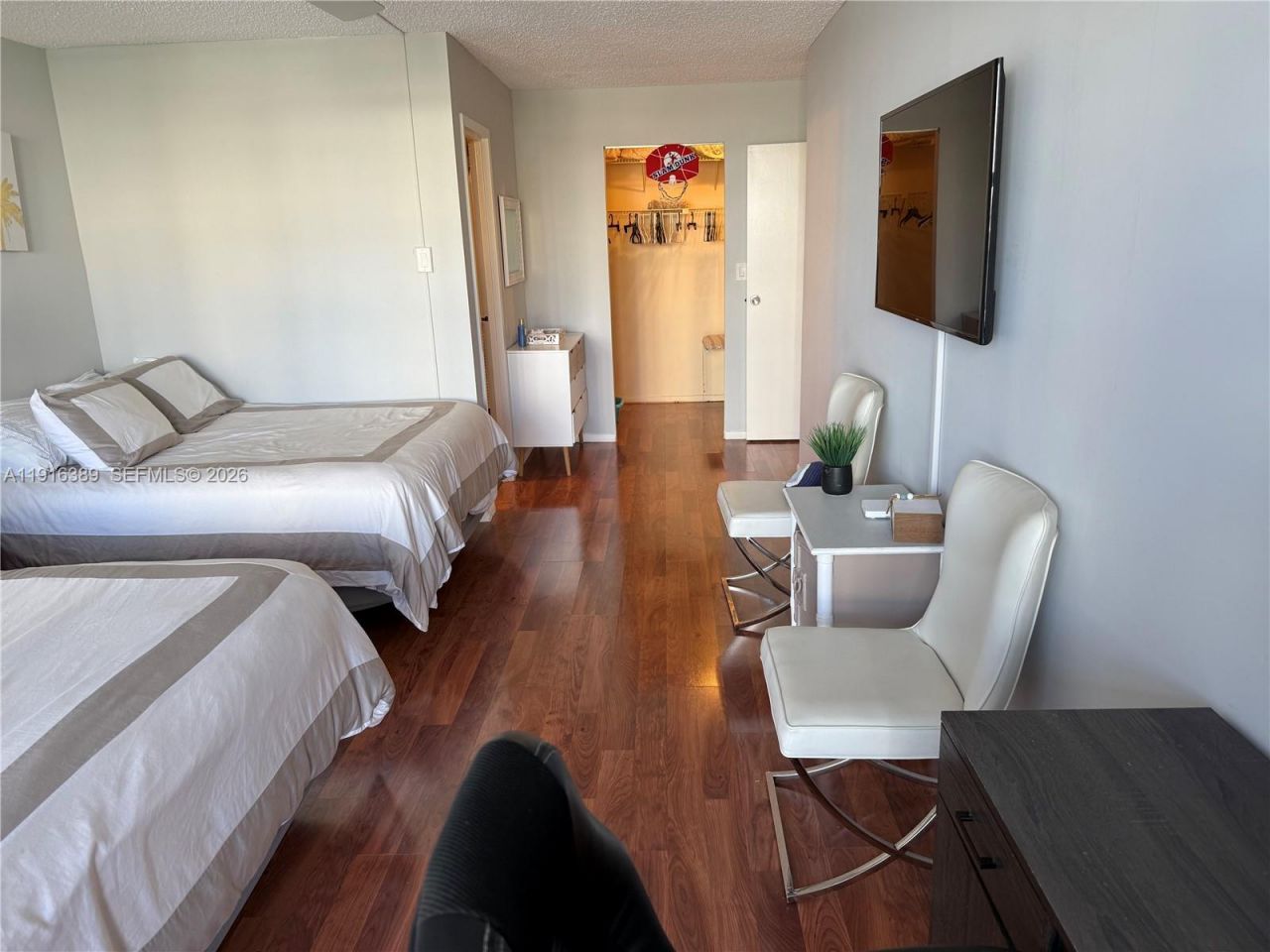 800 Parkview Dr, Unit 402, Hallandale Beach, FL 33009 Photo