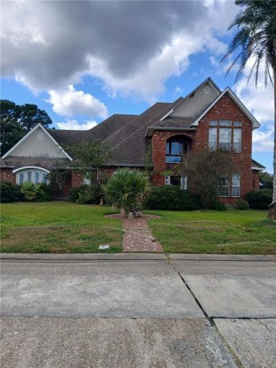 3644 W LAKE ASPEN Drive, Gretna, LA 70056