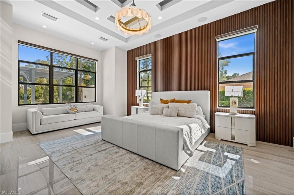 2272 Oakes Blvd, Naples, FL 34119 Photo