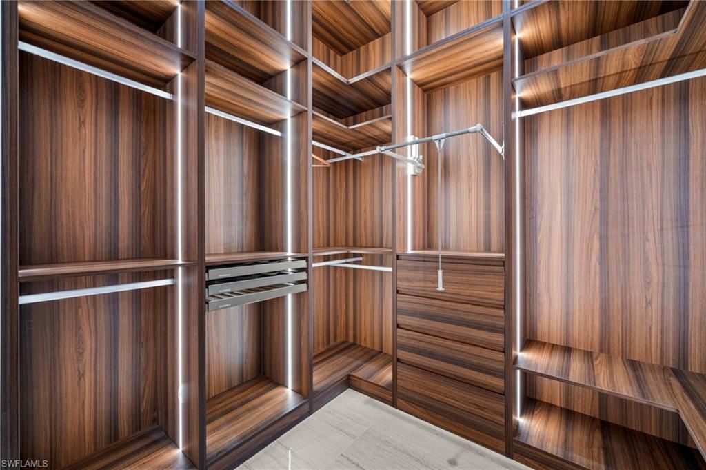 2272 Oakes Blvd, Naples, FL 34119 Photo