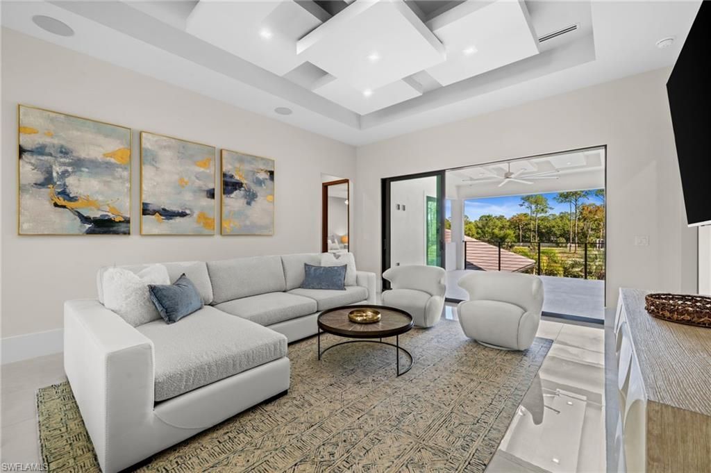 2272 Oakes Blvd, Naples, FL 34119 Photo