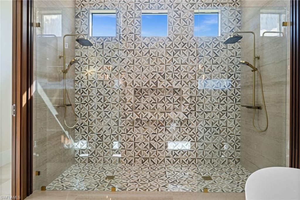 2272 Oakes Blvd, Naples, FL 34119 Photo