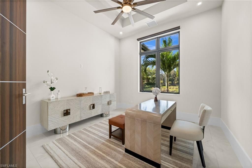 2272 Oakes Blvd, Naples, FL 34119 Photo