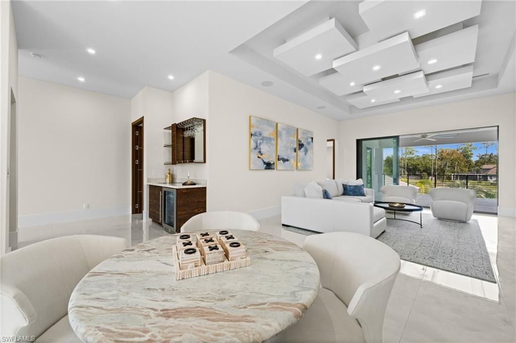 2272 Oakes Blvd, Naples, FL 34119 Photo