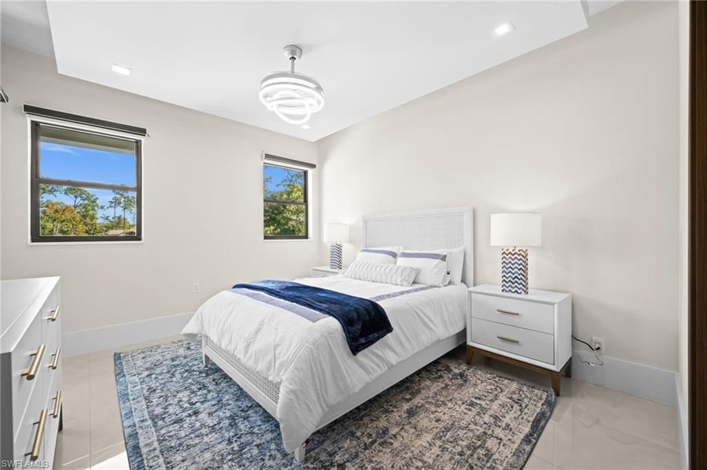 2272 Oakes Blvd, Naples, FL 34119 Photo