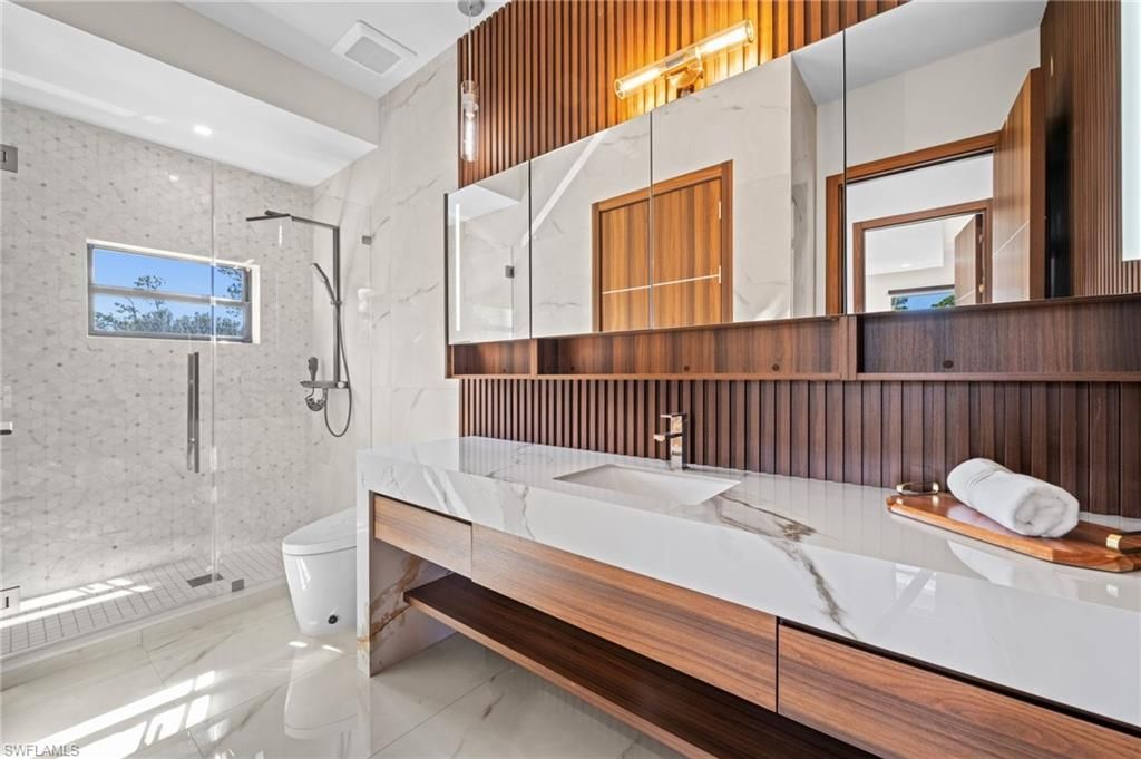 2272 Oakes Blvd, Naples, FL 34119 Photo