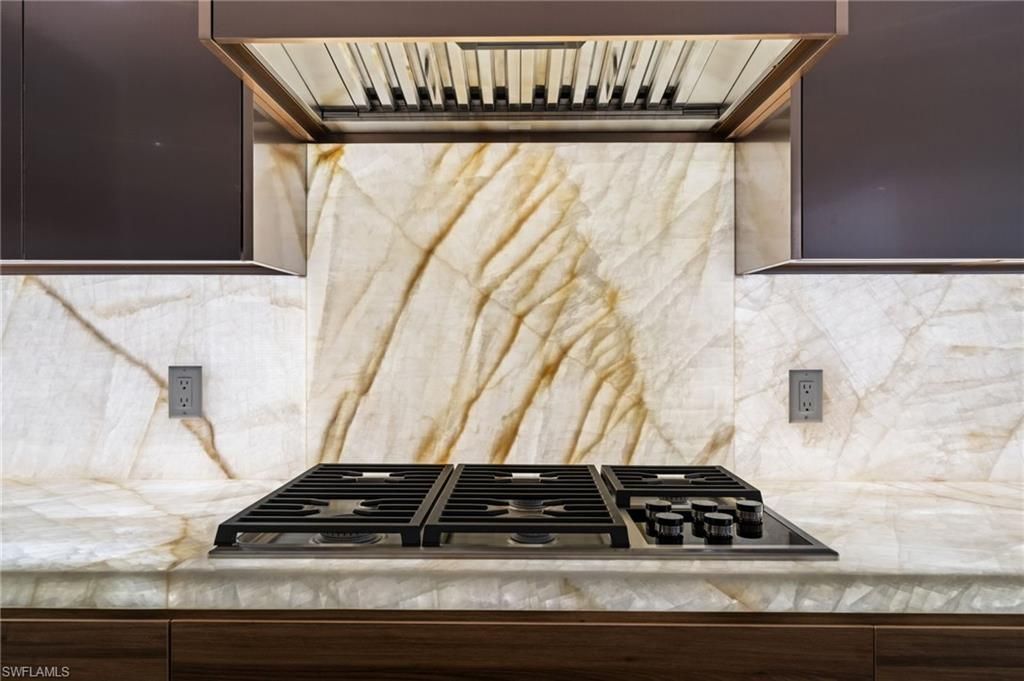 2272 Oakes Blvd, Naples, FL 34119 Photo