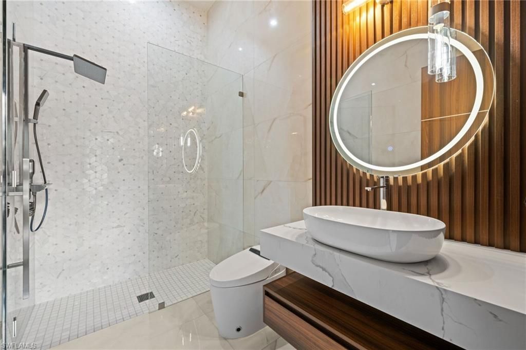 2272 Oakes Blvd, Naples, FL 34119 Photo