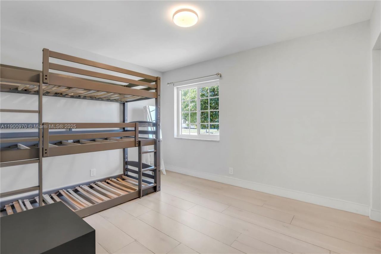 2180 NW 107th Ave, Sunrise, FL 33322 Photo