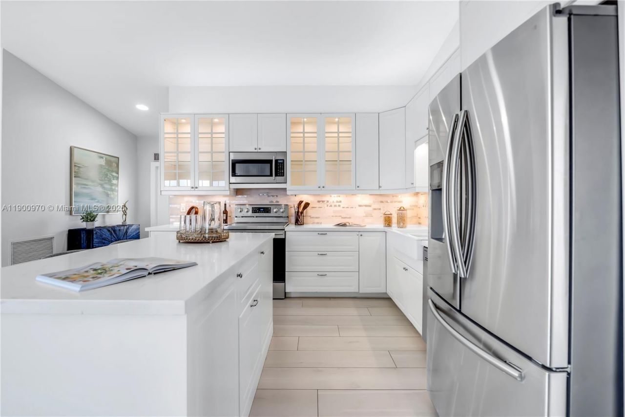 2180 NW 107th Ave, Sunrise, FL 33322 Photo