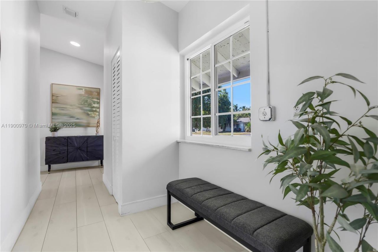 2180 NW 107th Ave, Sunrise, FL 33322 Photo