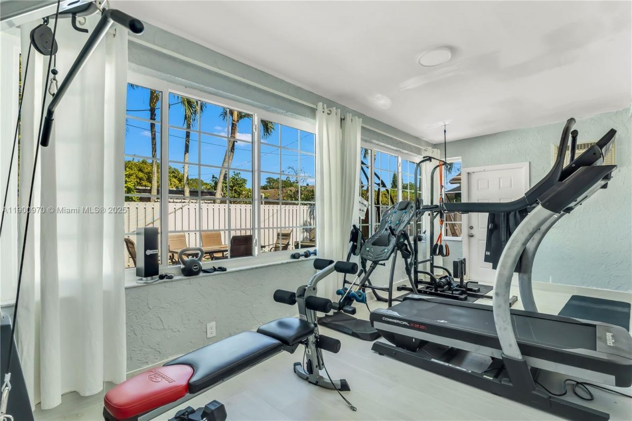 2180 NW 107th Ave, Sunrise, FL 33322 Photo