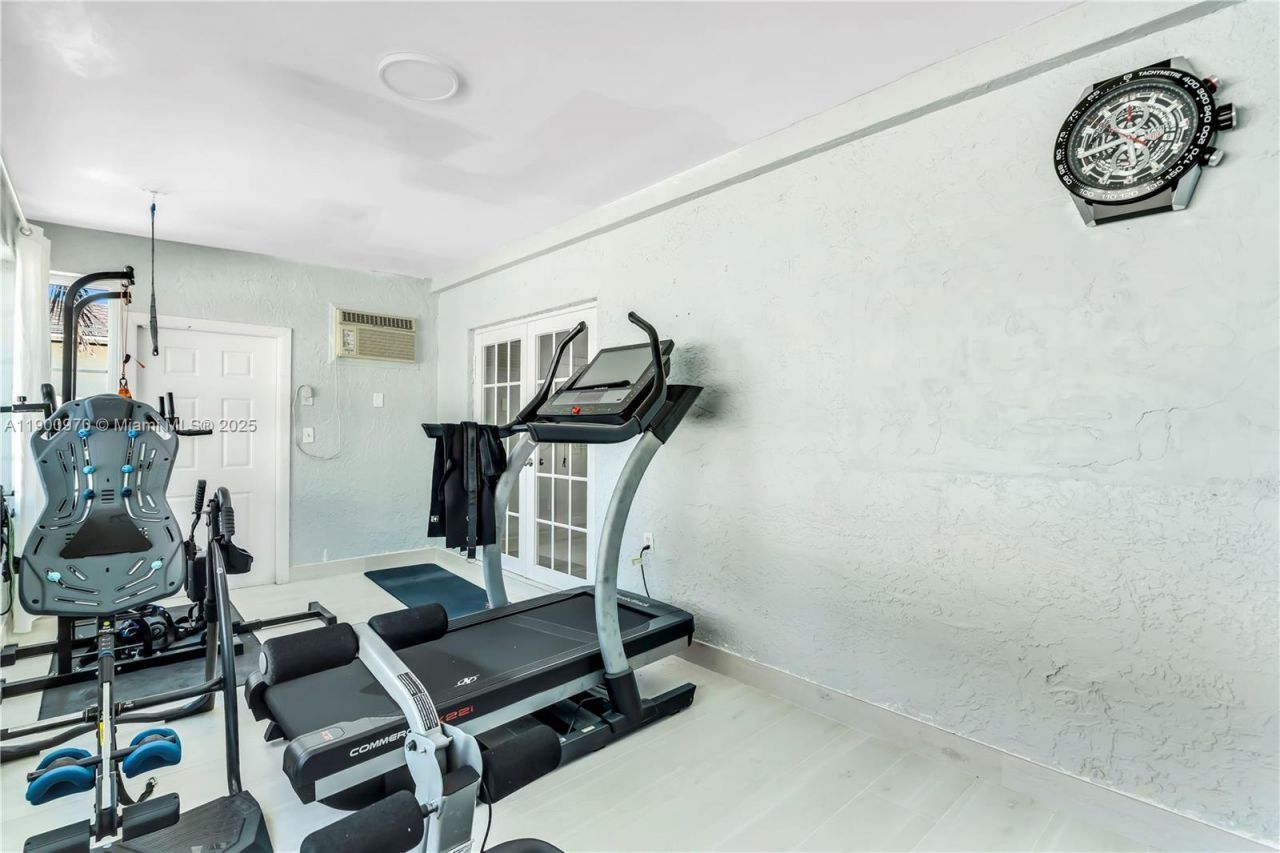 2180 NW 107th Ave, Sunrise, FL 33322 Photo