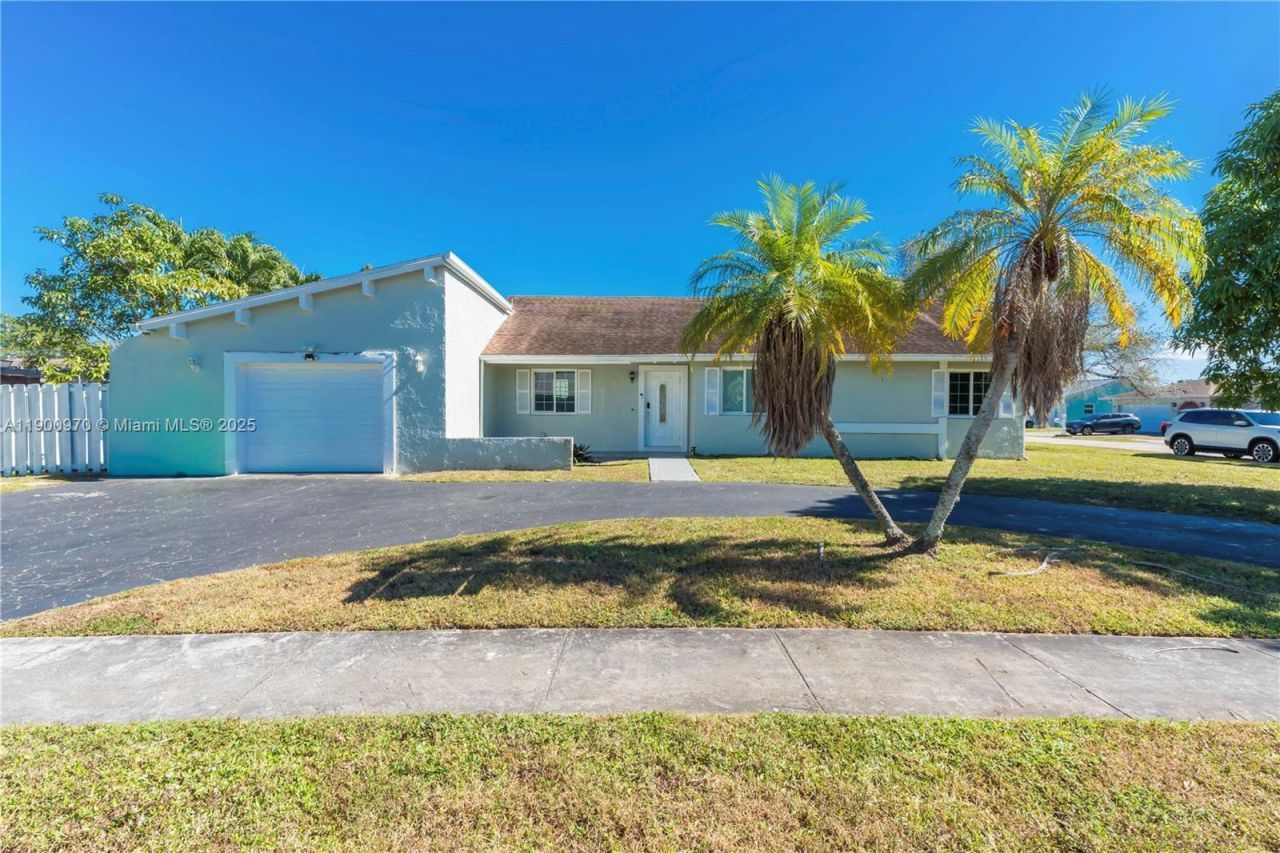 2180 NW 107th Ave, Sunrise, FL 33322 Photo