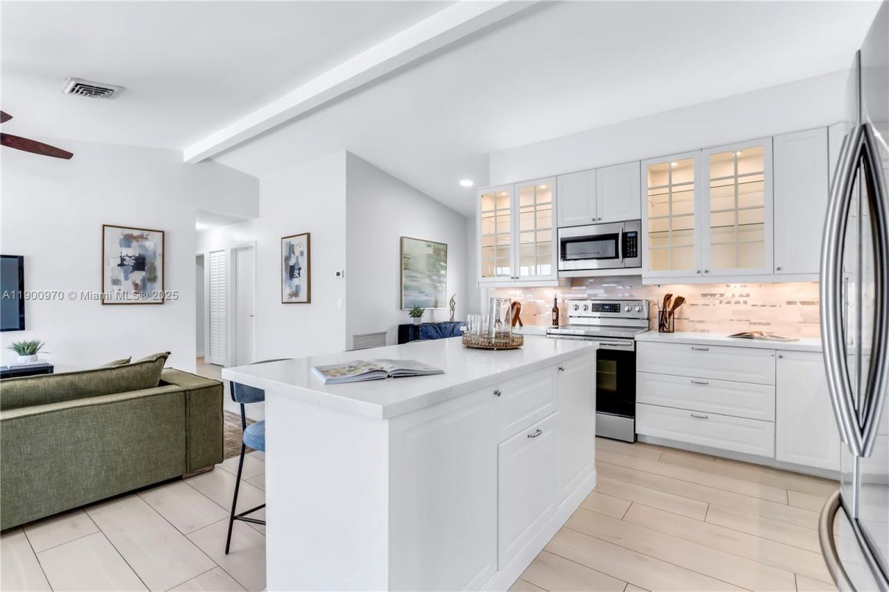 2180 NW 107th Ave, Sunrise, FL 33322 Photo