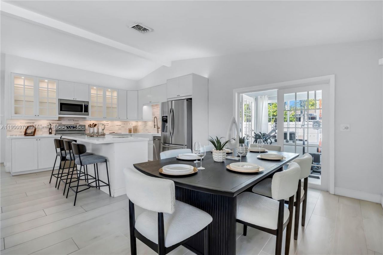 2180 NW 107th Ave, Sunrise, FL 33322 Photo