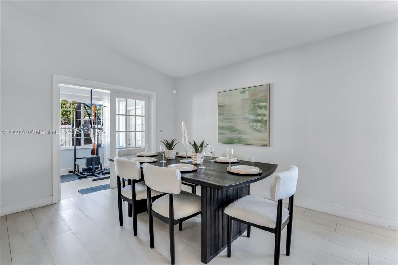 2180 NW 107th Ave, Sunrise, FL 33322 Photo