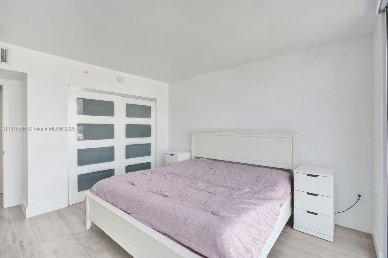 90 Alton Rd, Unit 1907, Miami Beach, FL 33139 Photo