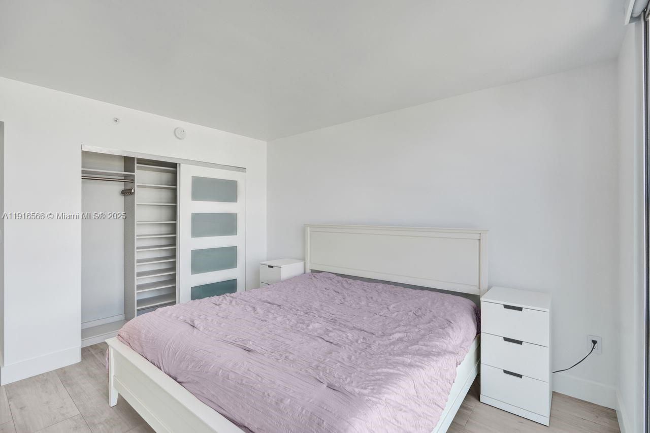 90 Alton Rd, Unit 1907, Miami Beach, FL 33139 Photo